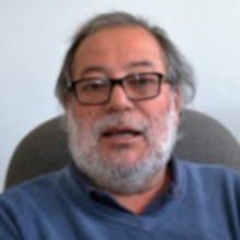 Dr. Héctor González