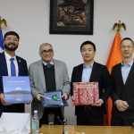 Rector de la UTA se reunió con CEO de Huawei en Chile