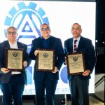 Asociación Industrial de Arica entregó reconocimiento al rector Emilio Rodríguez por exposición magistral sobre “Arica 100” Asociación Industrial de Arica entregó reconocimiento al rector Emilio Rodríguez por exposición magistral sobre “Arica 100”