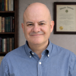 Dr. Álvaro Quiñones Bergeret